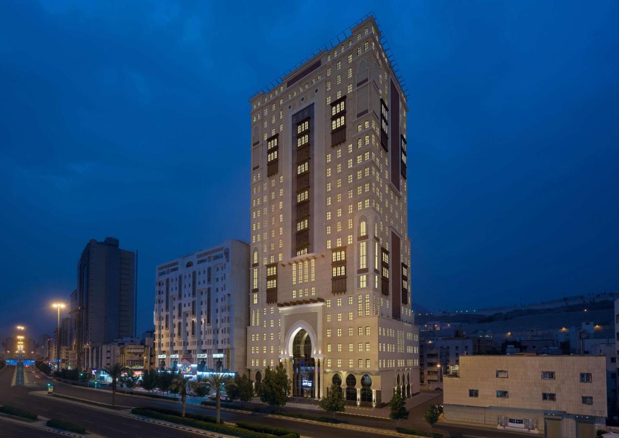 Park Inn By Radisson Makkah Aziziyah La La Mecca Esterno foto The hotel in 2015