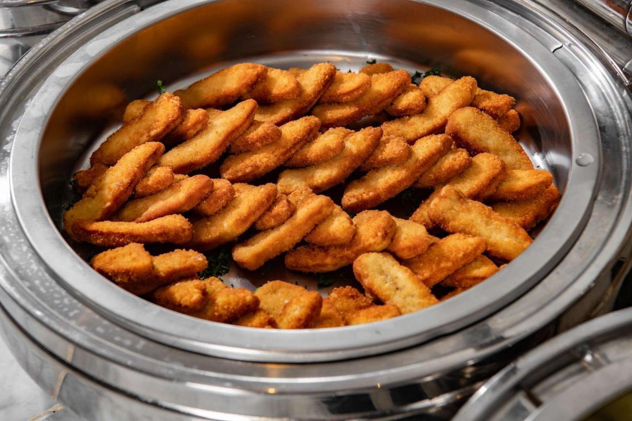 Park Inn By Radisson Makkah Aziziyah La La Mecca Esterno foto Potato chips